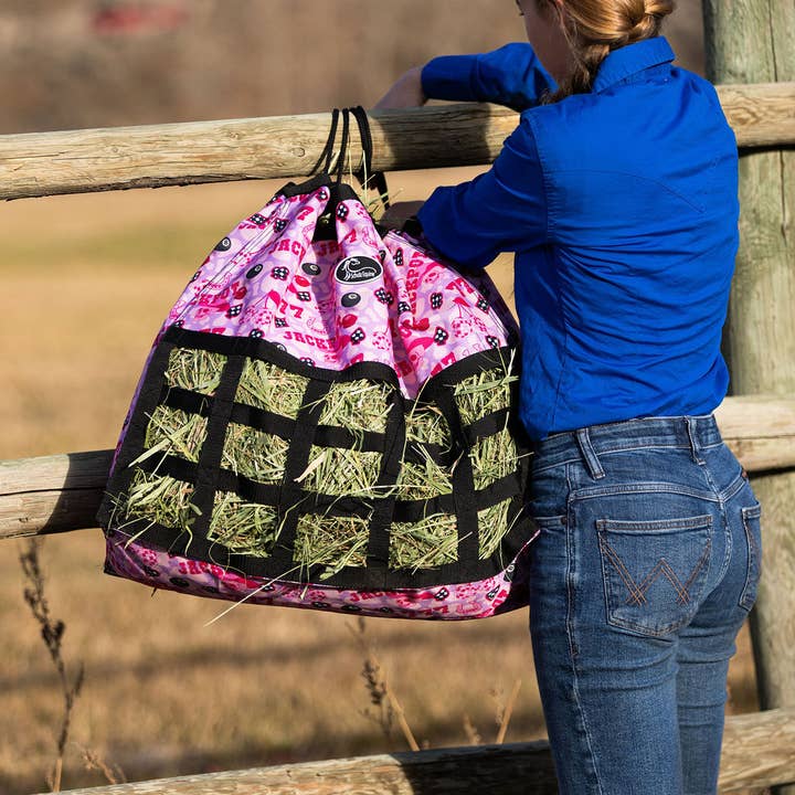 Schulz Equine - Vente Équipement d’équitation - Sac à foin Happy Trailer en nylon 600D résistant17