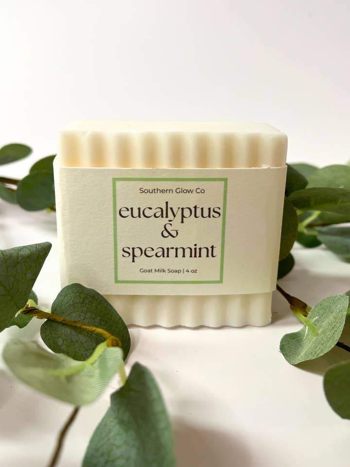 Savon à l'eucalyptus et à la menthe verte pour la vente par Southern Glow Co.