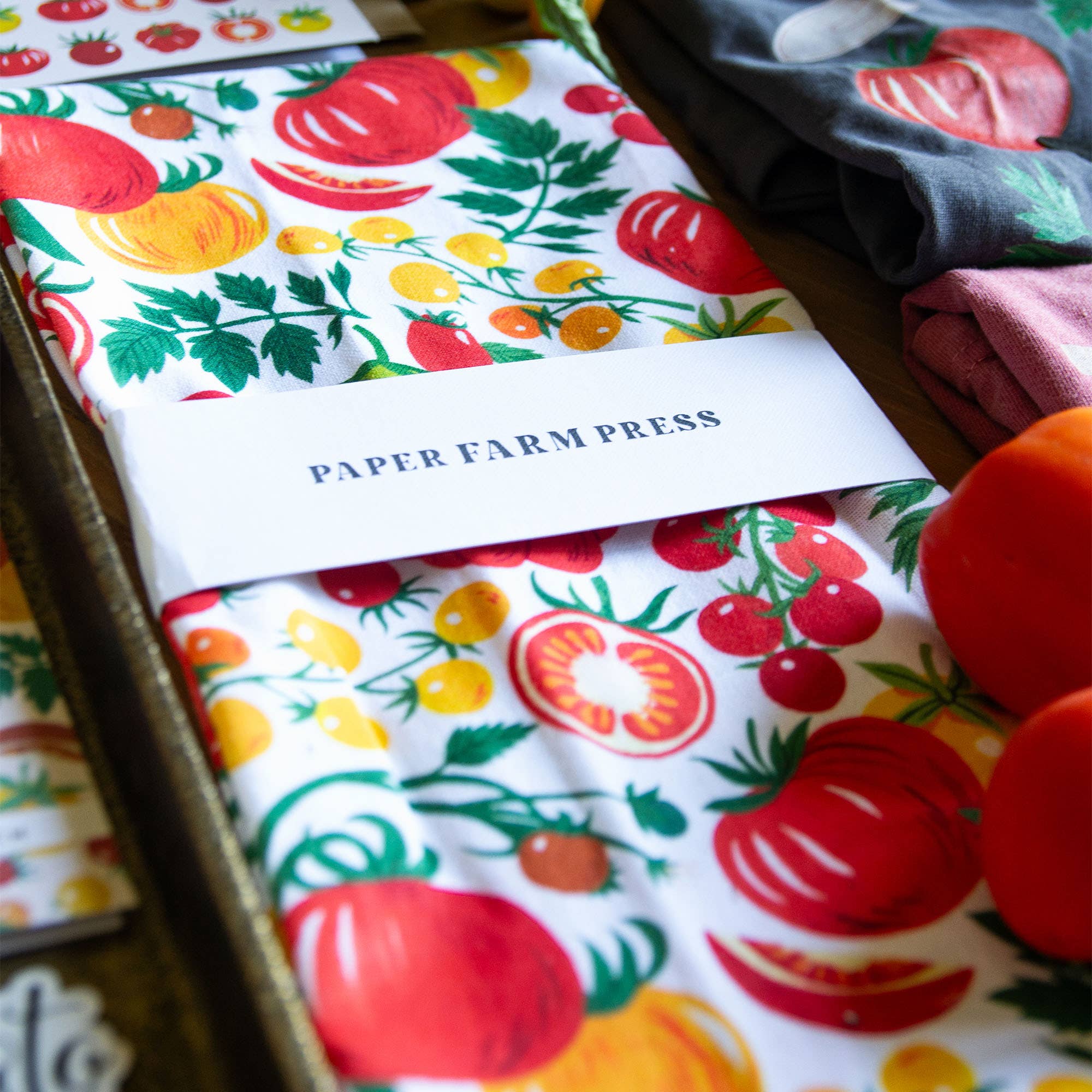 Paper Farm Press - Wholesale Tea Towel - Tomato Vine Tea Towel4