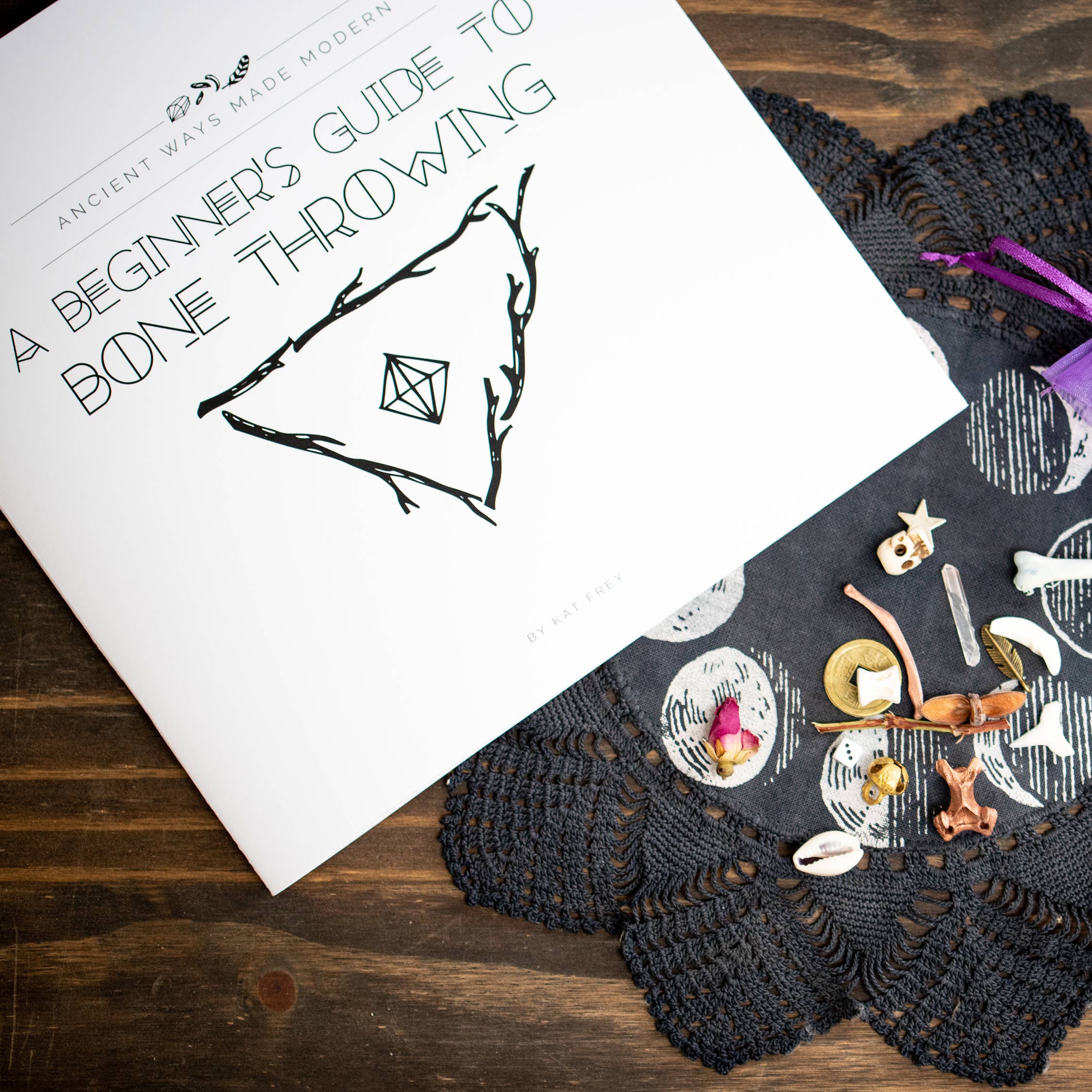 Taming the Tangle - Wholesale Body, Mind & Spirit - A Beginner's Guide to Bone Throwing, divination guide book3