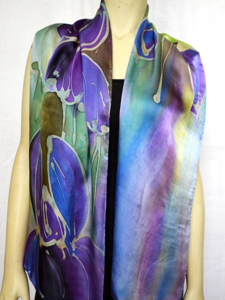 Violetter Iris-Schal für den Großhandel von Poshaq Hand Painted Silk