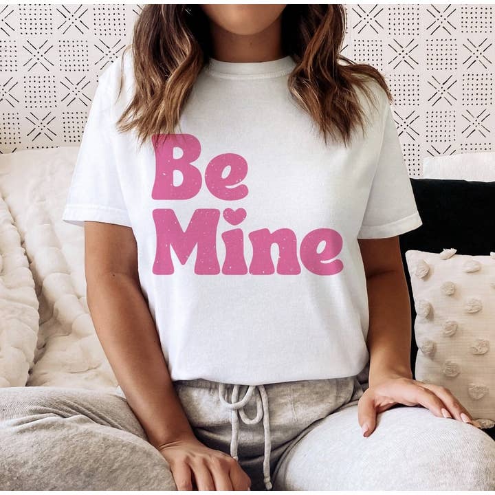 veryHOU - Wholesale Screen Printed T-Shirt - Women's - Be Mine