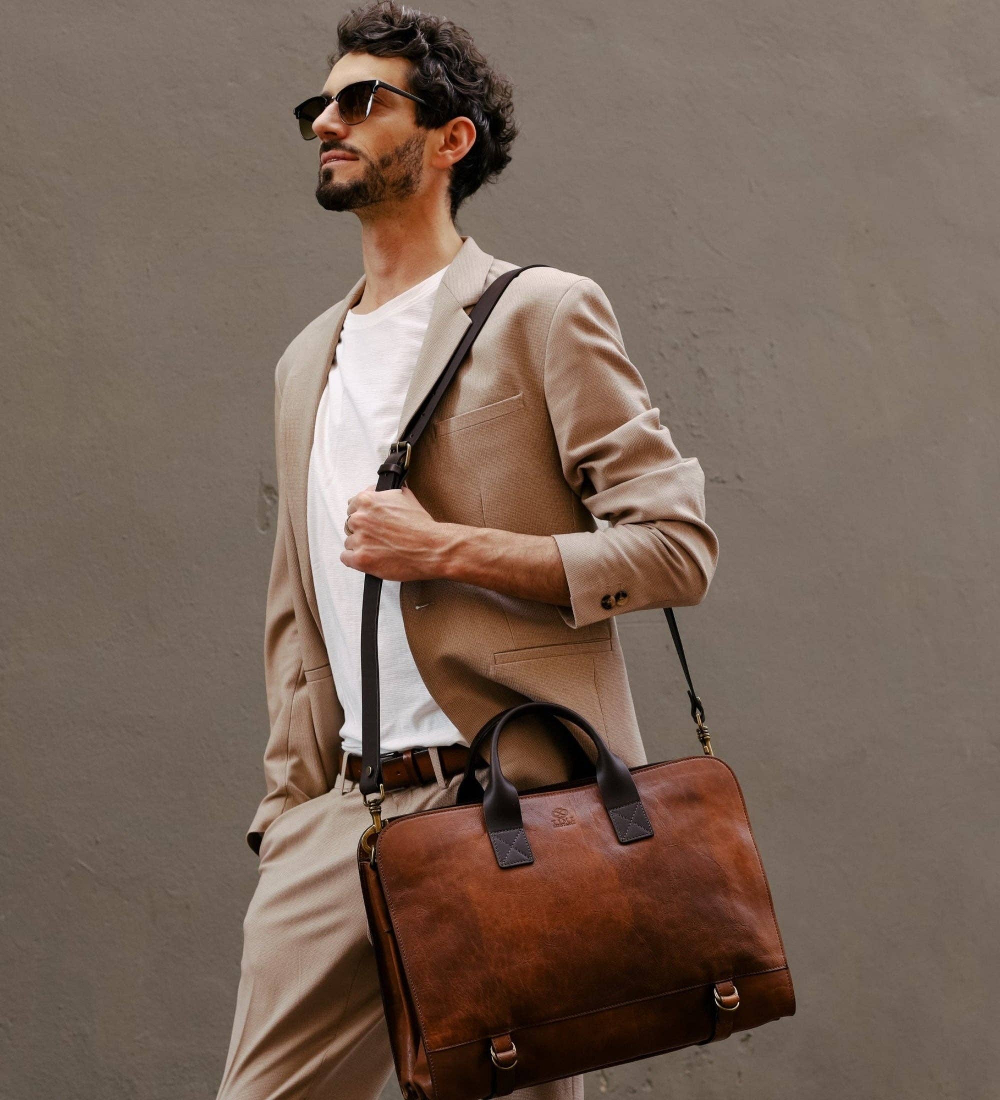 Time Resistance - Vente Porte-document – unisexe - Mallette en cuir - La Mer des Sargasses1