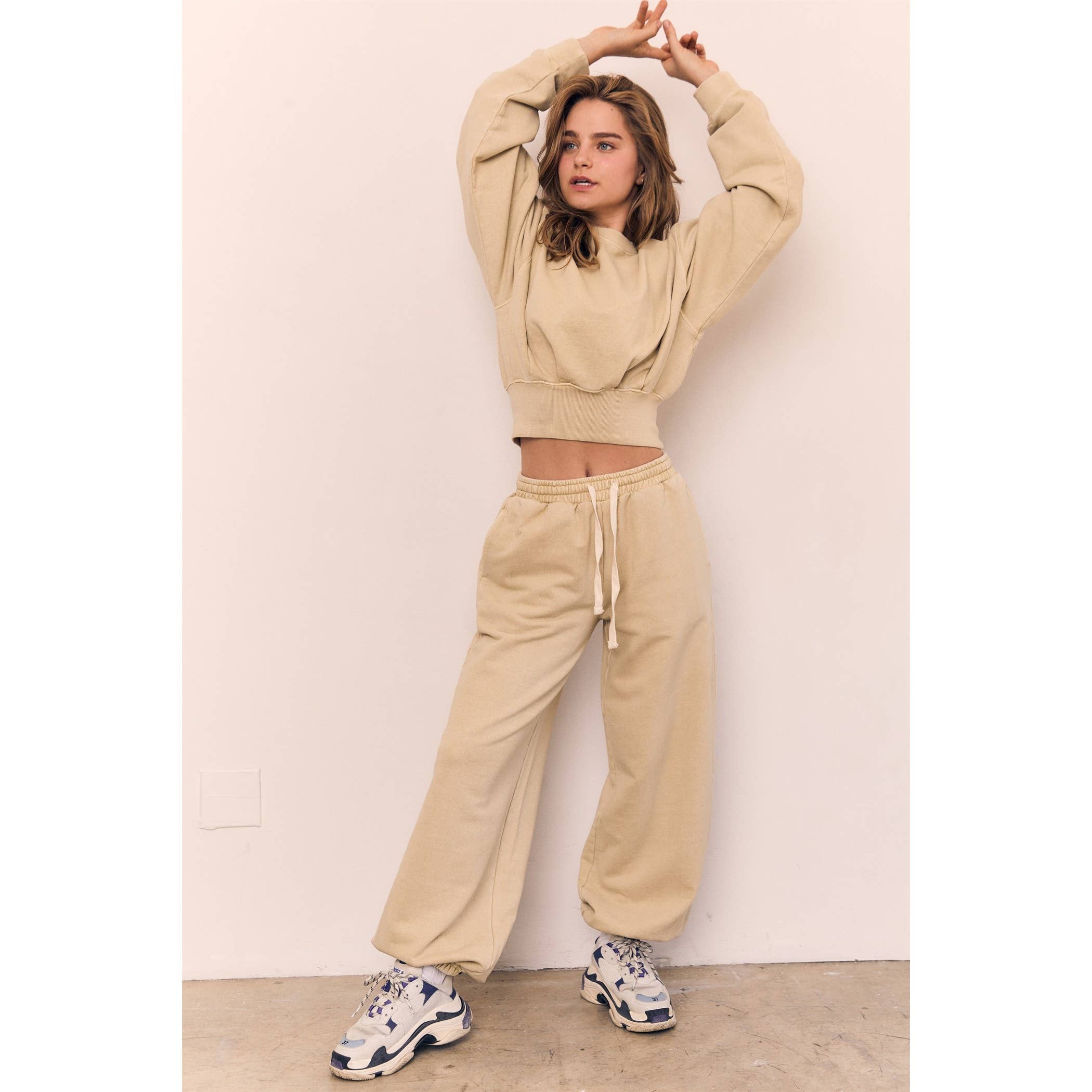 The Blank Lab - Wholesale Sweatshirt - Women's - Acid Wash Cropped Balloon Sweatshirt (AAB700_ACD)4