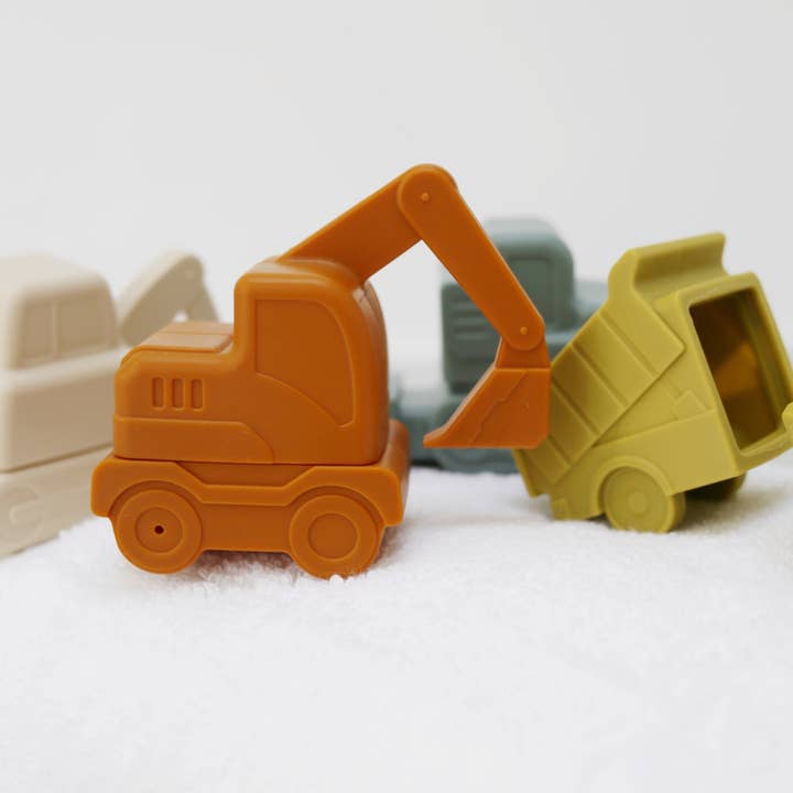 Marlowe & Co - Wholesale Bath Toy - Baby - Construction Vehicle Mold Free Silicone Bath Toy Set 7