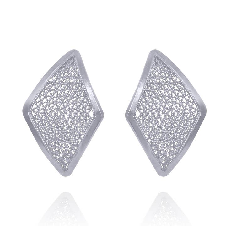 TAMMY SILVER SMALL STUD EARRINGS FILIGREE for wholesale by Olmox - Fine Filigree Jewelry