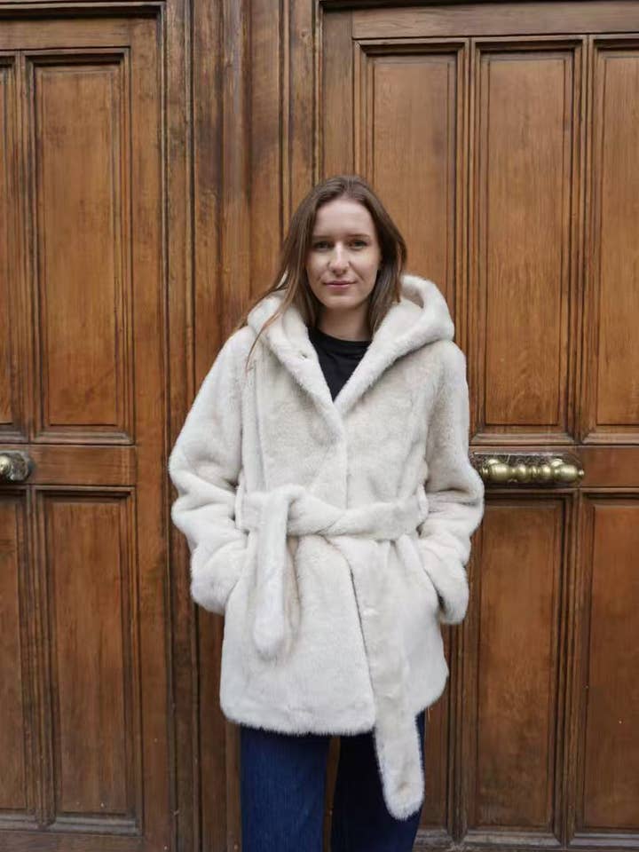 CIAO MILANO - Wholesale Fur/Faux Fur Coat - Women's - 284013 Cozy Hooded Coat1