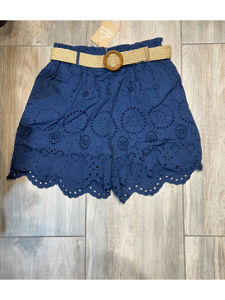 LÉA & LUC - Wholesale Shorts - Women's - Broderie anglaise shorts in 100% cotton REF. 250234