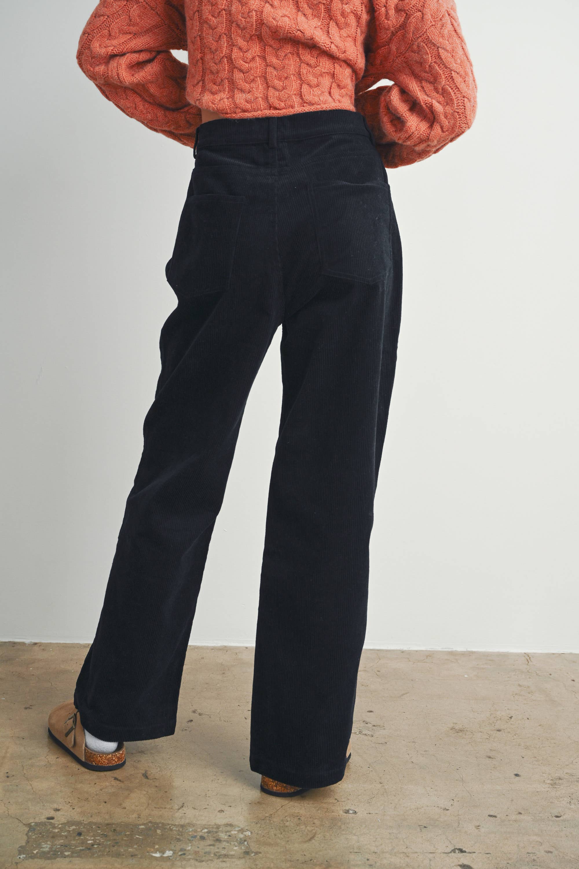 BUTTERMELON - Vendita all'ingrosso Pantalone - Donna - Pantaloni in velluto a coste con tasche - BMP72245