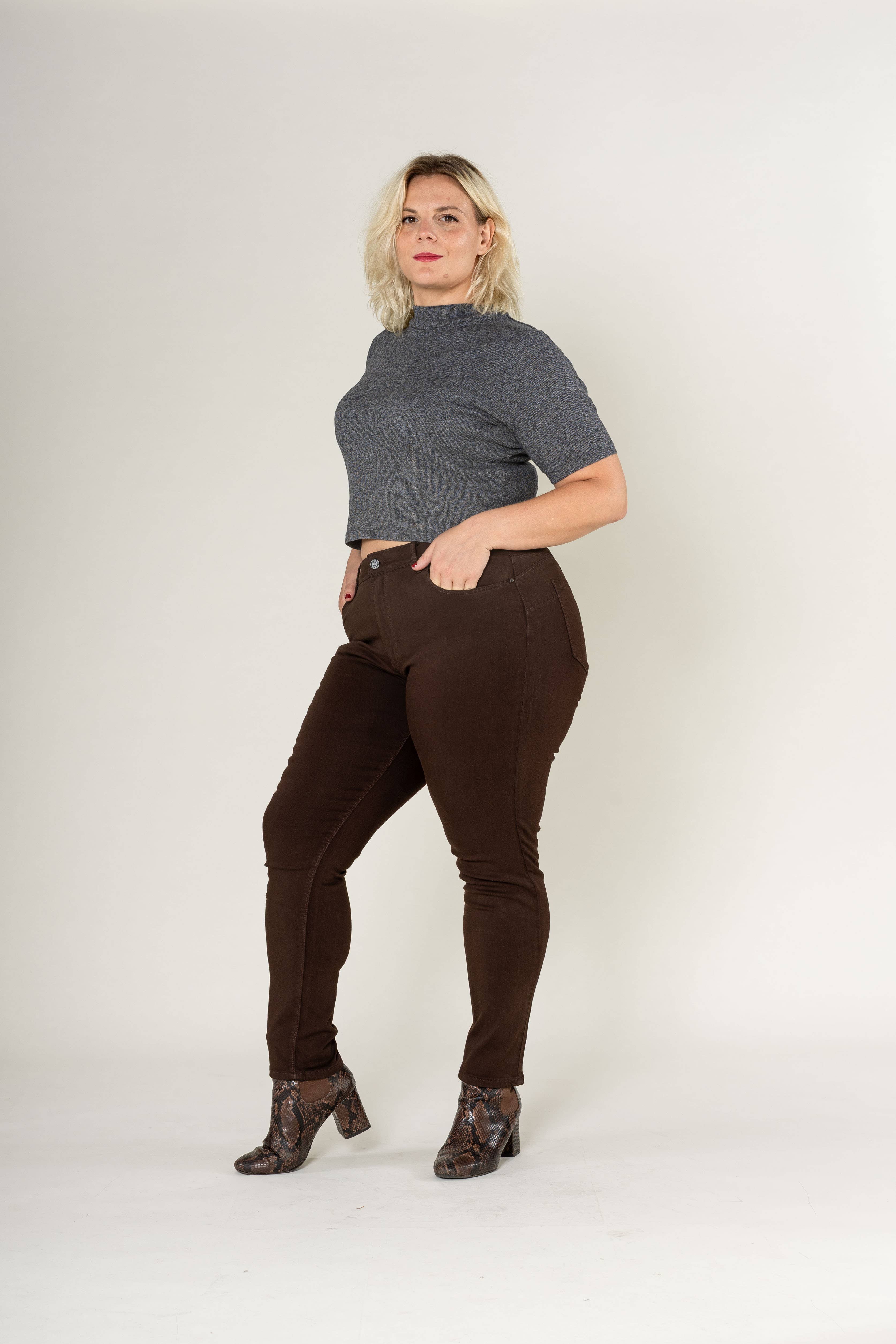 Nina Carter - Wholesale Pants - Women's - Curve Plus Size Ultra Comfort and Stretch Push Up P61114
