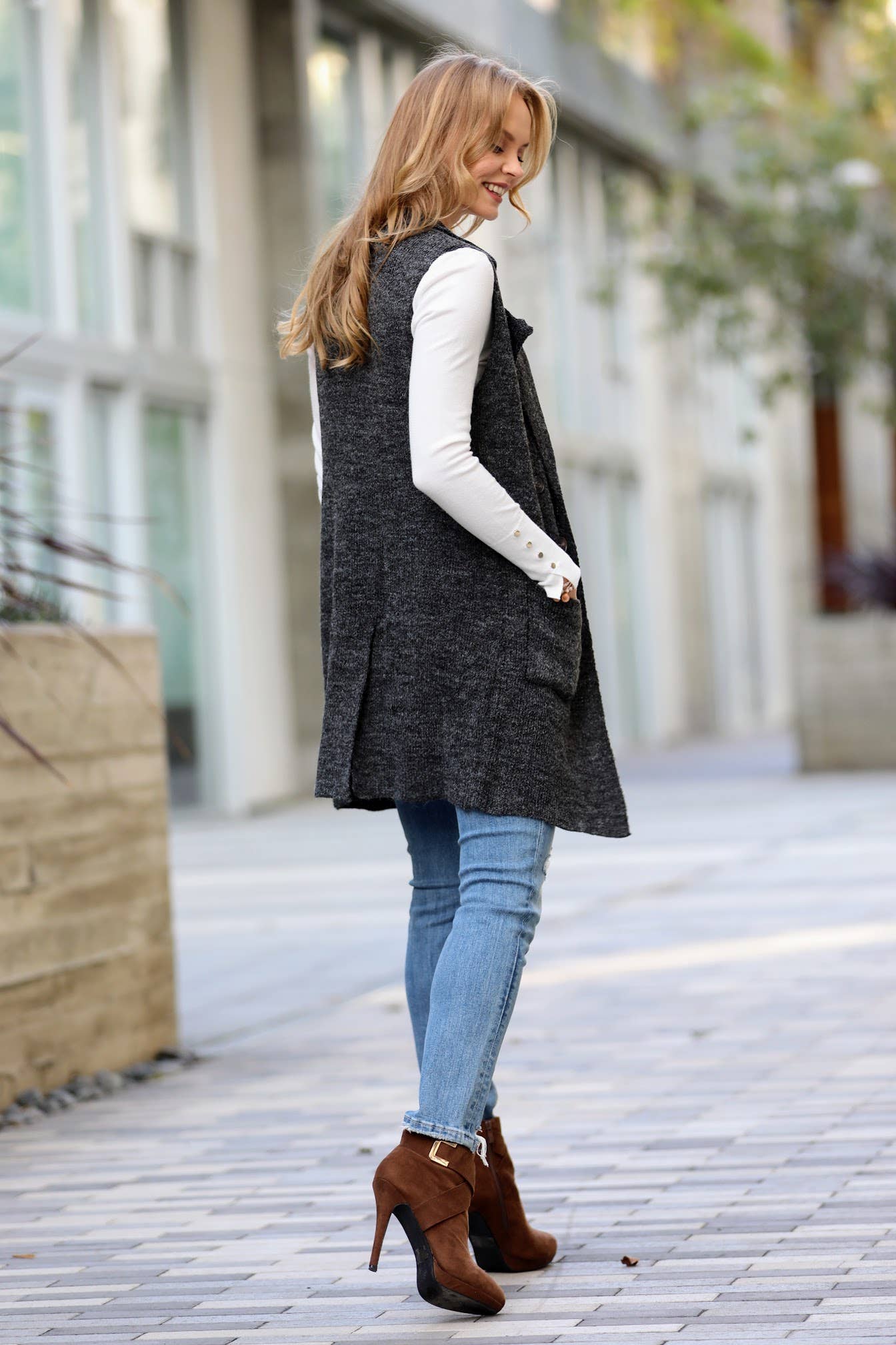 42POPS - Wholesale Outerwear Vest - Women's - ,_.._ SI-15549 Notched Collar With Side Pocket Long Sweater14