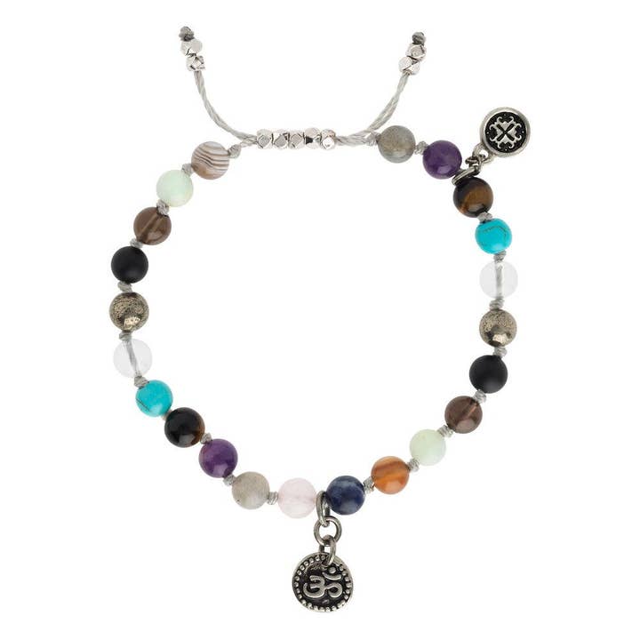 Bracelet à breloques I am ME Om pour femme pour la vente par Mala and Mantra