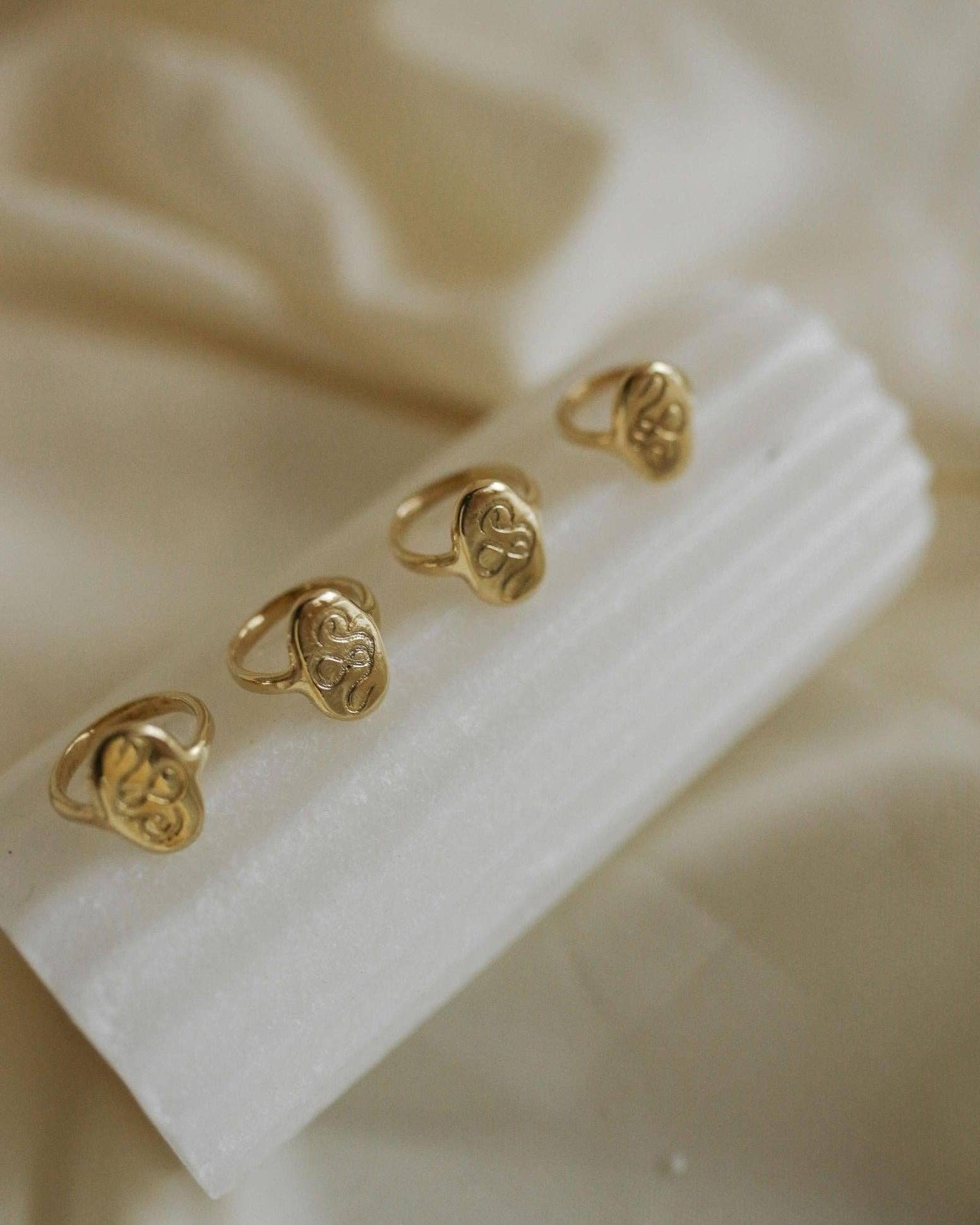 Dea Dia – wholesale Cocktail/Statement Ring – Ormen stigande ring4