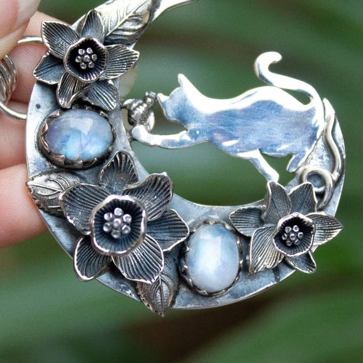 Ambra Jewels - Wholesale Individual Charm/Pendant - Lunar Sonata: Sterling Silver Half Moon Pendant with Cat, AP- 70328