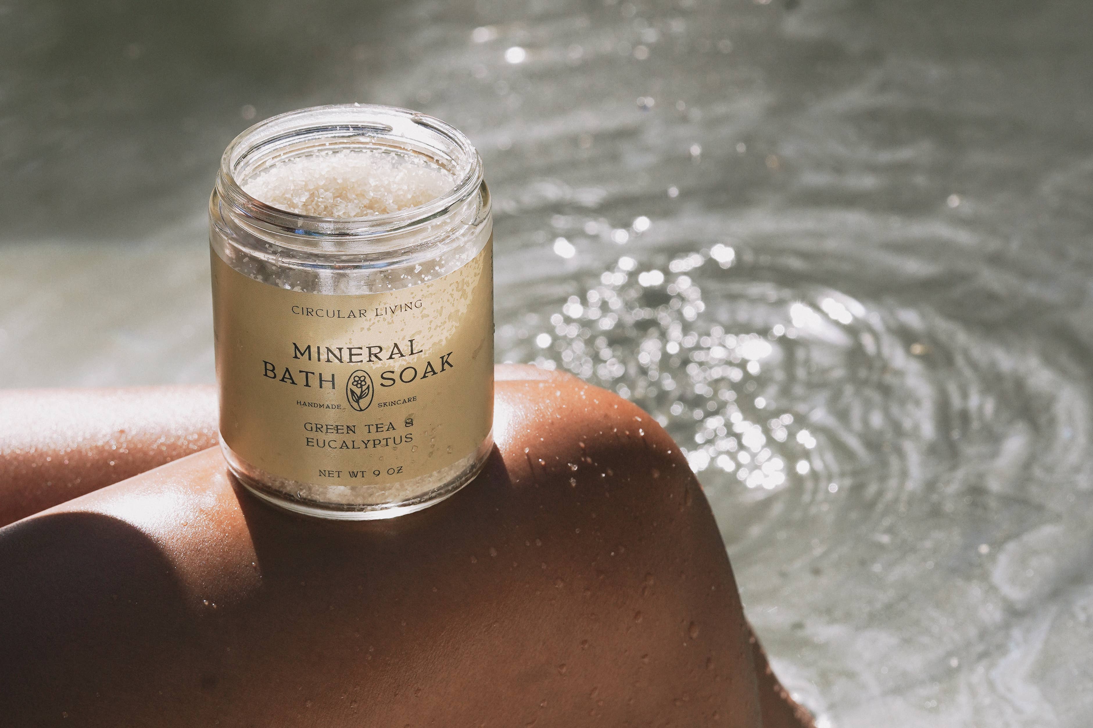 Circular Living – Engroshandel Bademælk – Mineral Bath Soak, Vetiver & Bergamot1
