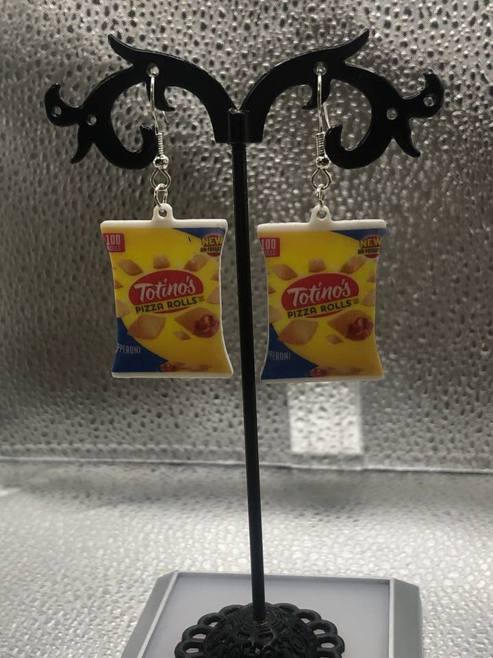 Oorbellen met pizzabroodjes voor wholesale door S and E Hobbies and Collectables