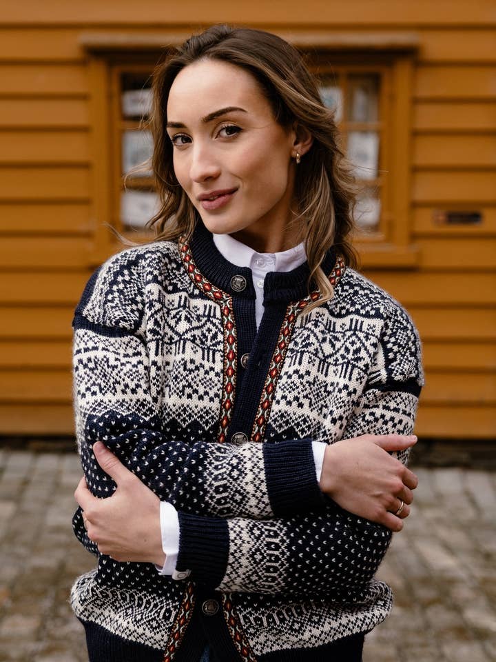 Susan Fosse AS - Wholesale Cardigan - Women's - Sandviken Women's Cardigan5