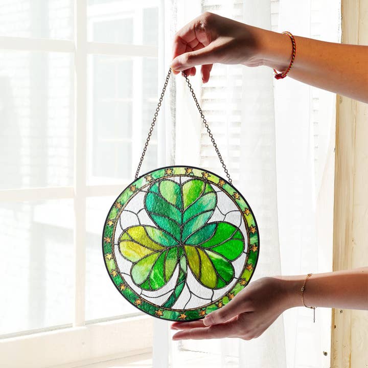 Attrape-soleil en verre trèfle, Suspension de fenêtre trèfle pour la vente par Glaizyo
