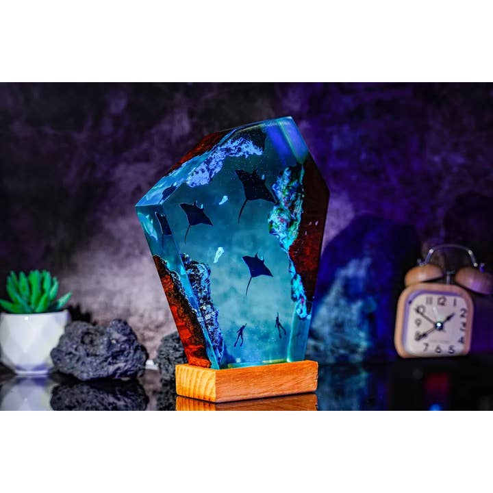 Merchemy - Wholesale Night Light - Manta Rays Diver Ocean Resin Lamp Sea Night Light Decor Gift2