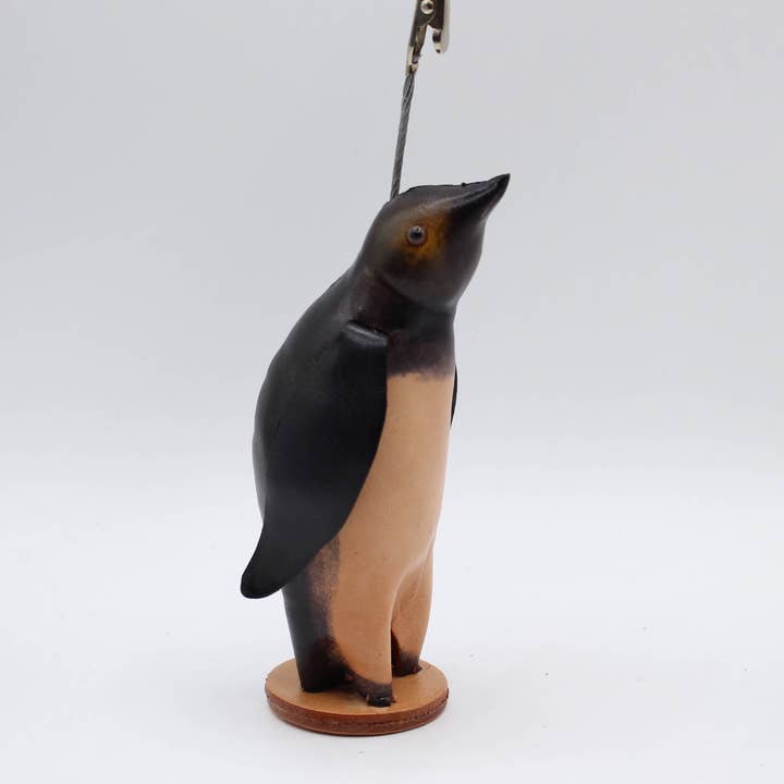 Sunflower Handmade leather inc - Wholesale Visitekaartjeshouder - Lederen pinguïn fotoclip visitekaarthouder prijsbord