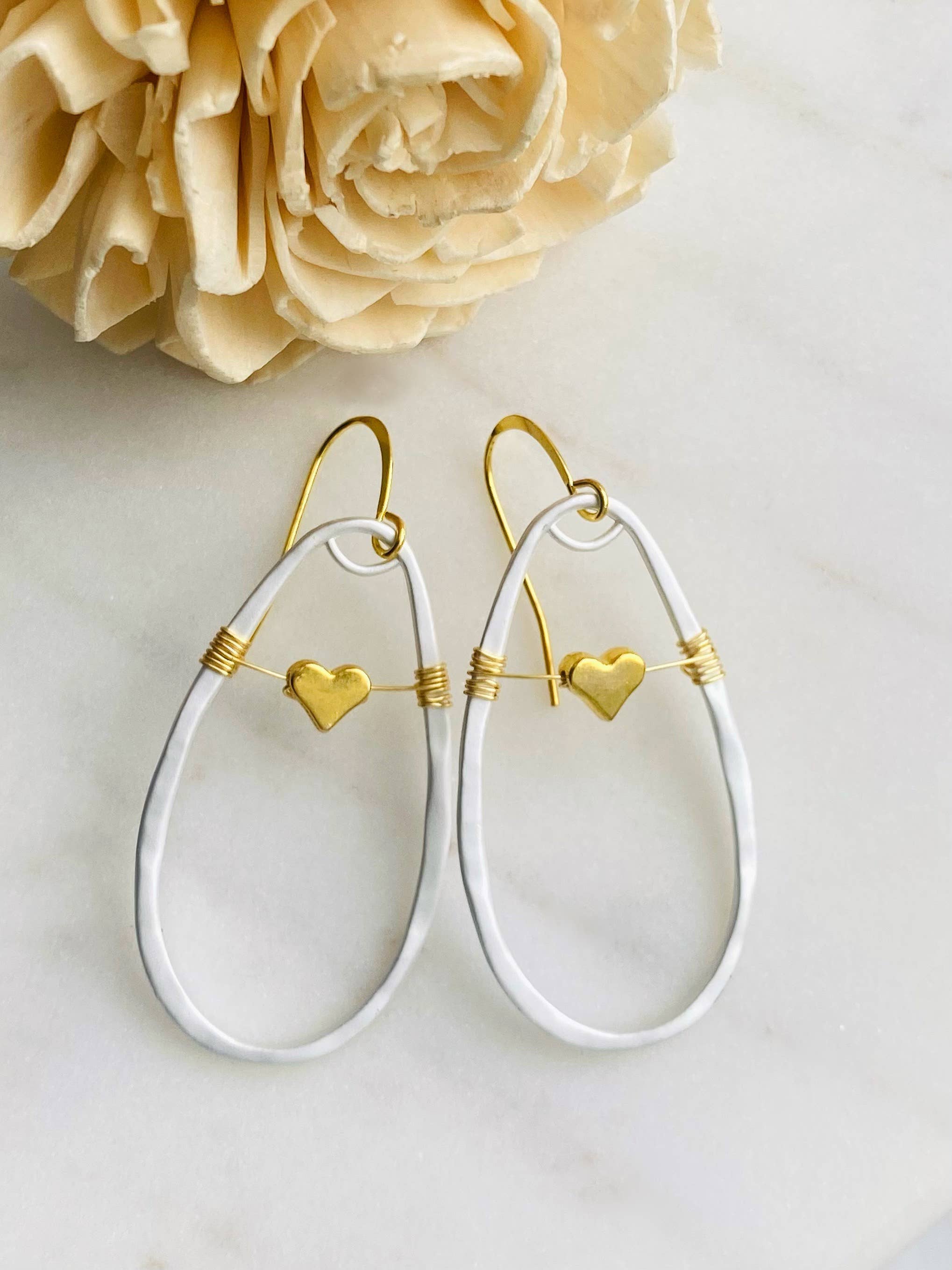 Dajana Design - Wholesale Dangle Earrings - Pretty Heart Earrings