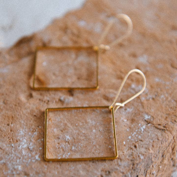 Pendants d'oreilles carrés géométriques pour la vente par Cecelia Designs Jewelry