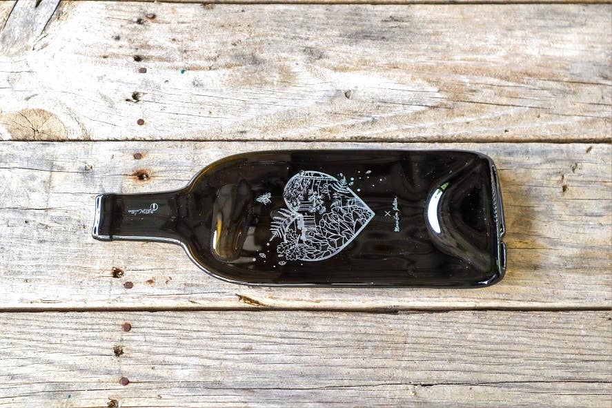 PLATES & Culotées - Wholesale Decorative Plate/Dish/Bowl - THE WHITE PLATES & illustrated Heart-white6