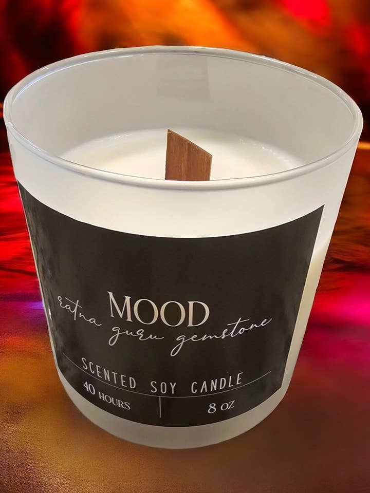 Mood Gemstone Candle for wholesale by LUMINARY GURU