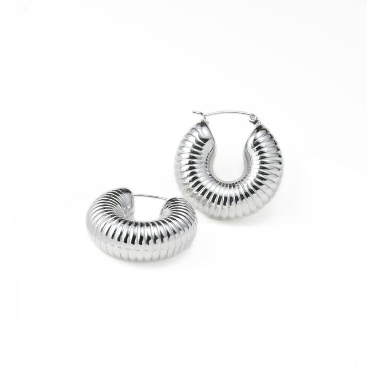 Blueyejewelry – Engroshandel Hoops – Chunky Tube Hoops - vandtæt Chunky Medium Hoop Øreringe