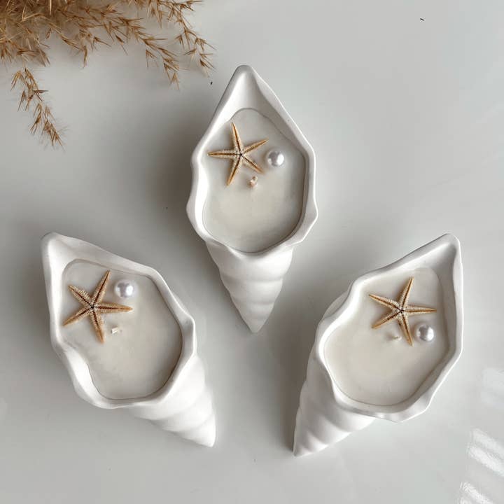 Bougie artisanale en coquillage, cadeau de mariage côtier minimaliste pour la vente par Honas Home