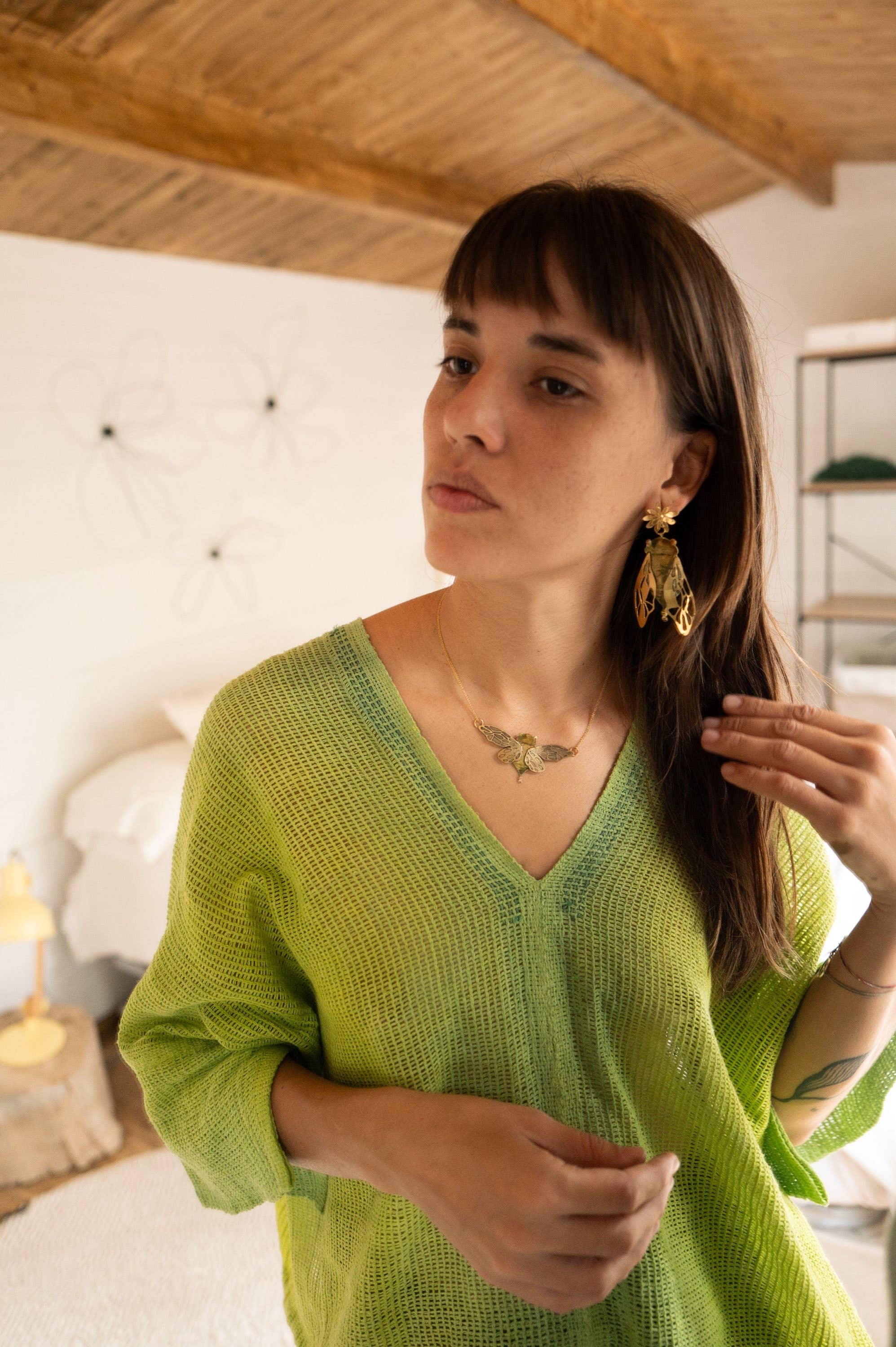 Maria rosua – wholesale Hänge-/berlockhalsband – Cikadkrage8