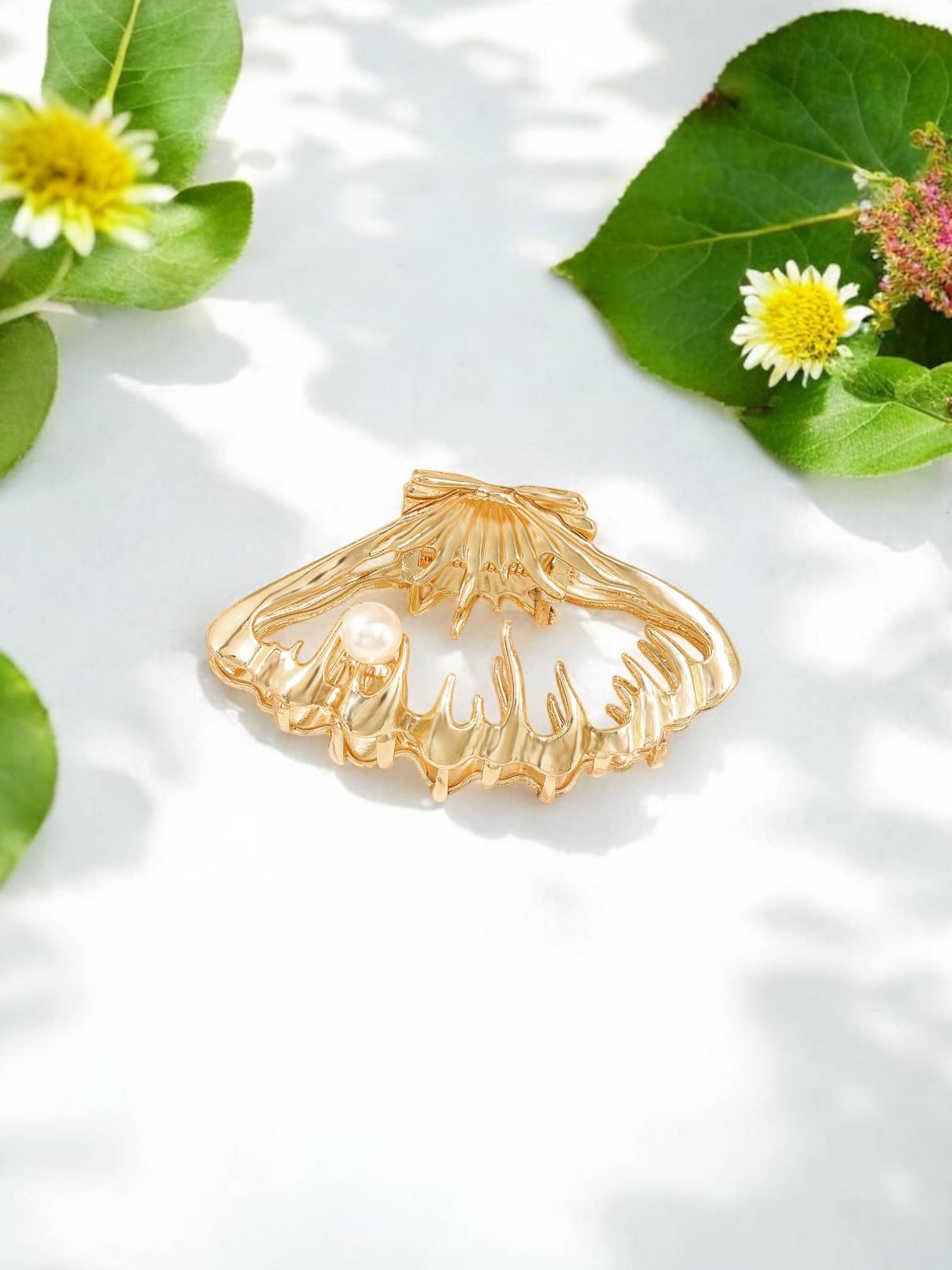 BYREN | ÉLINE L'ATELIER – Engroshandel Hårtilbehørssæt – Kvinder – Metalklip til hår med muslingeskal og perle ZE210