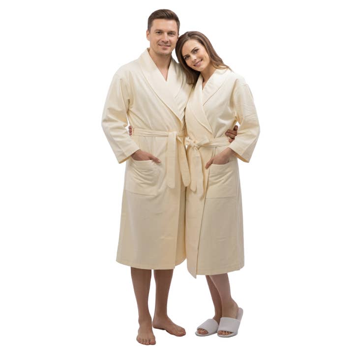 Cremefarvet mikrofiber badekåbe med sjalskrave - hurtigttørrende for engroshandel hos Appearus Products Corp.