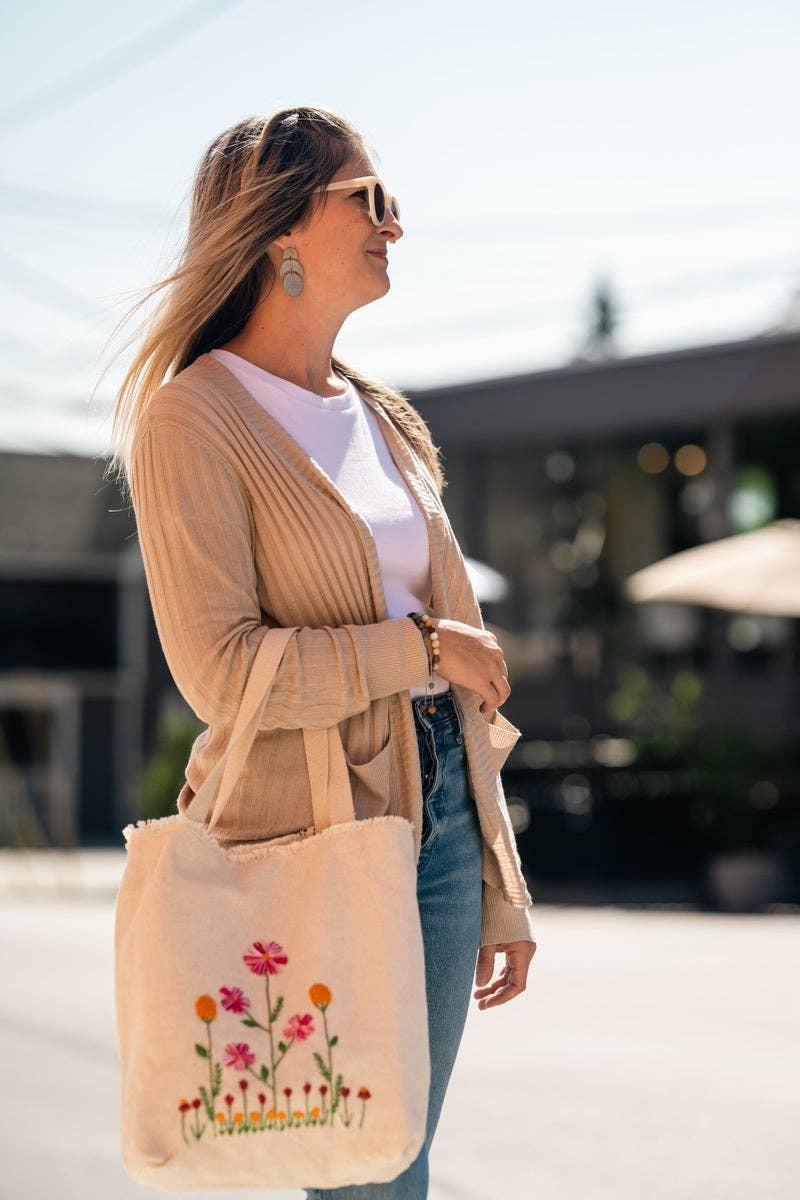 Aasha Collective - Wholesale Tote Bag - Women's - Handmade Everyday Tote (Off-White Wildflowers) Survivor-Made1
