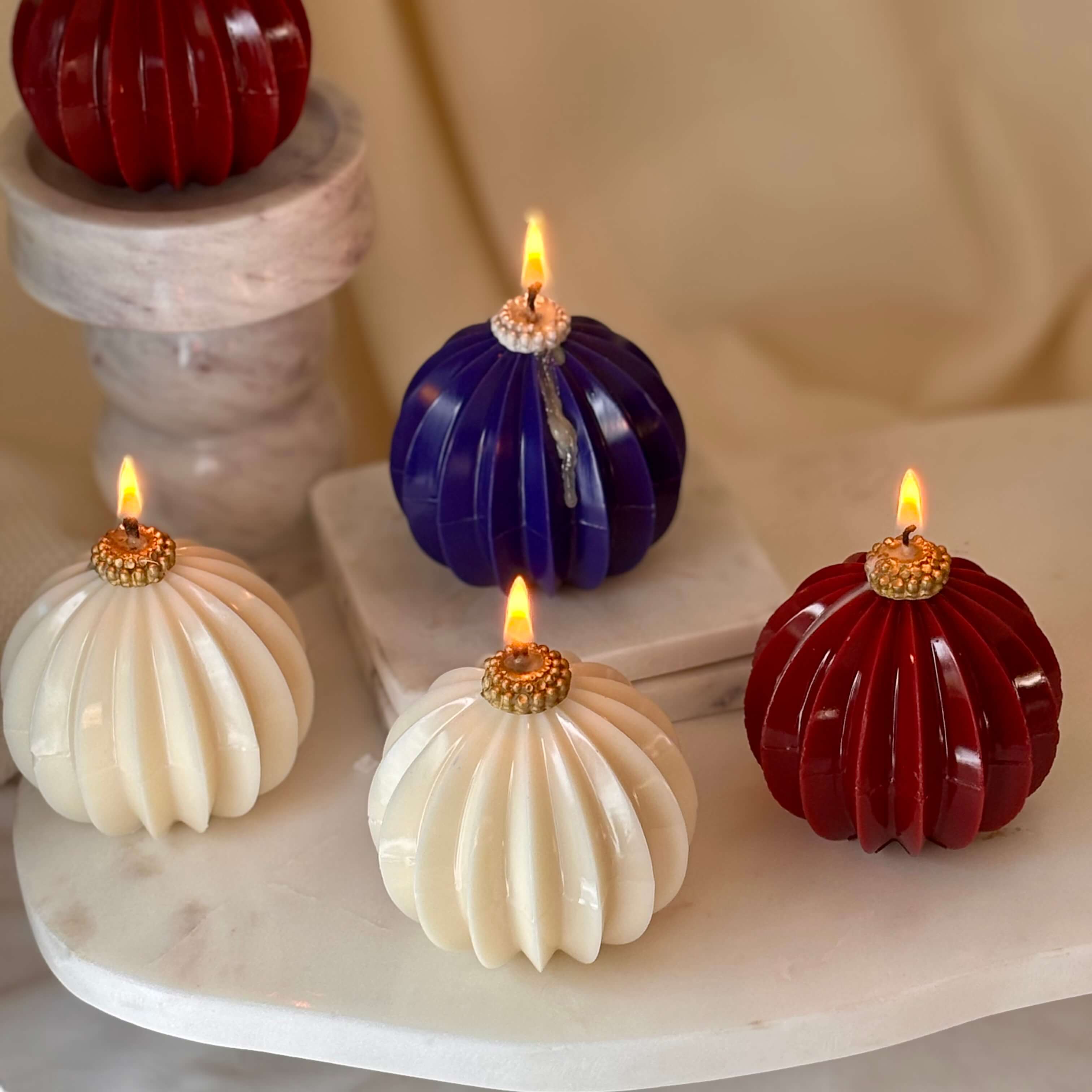 OH MY BOX – wholesale Pillar candle – Holiday Round Candle | Cozy Home Christmas Gift9