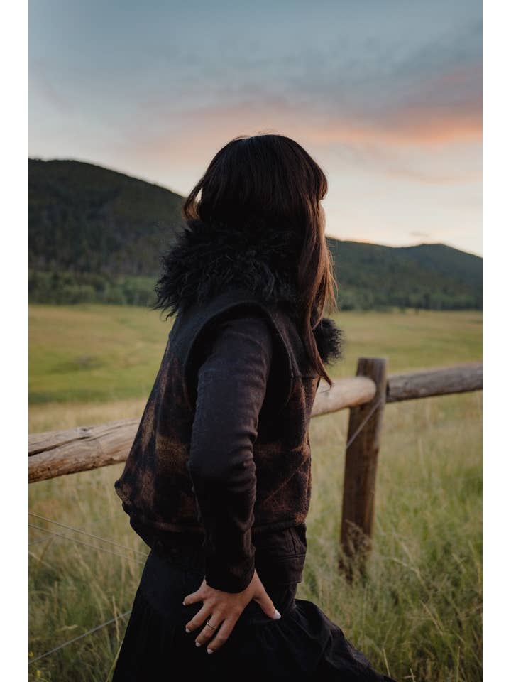 ARAE - Wholesale Outerwear Vest - Women's - Bolero Vest in Onyx Shibori8