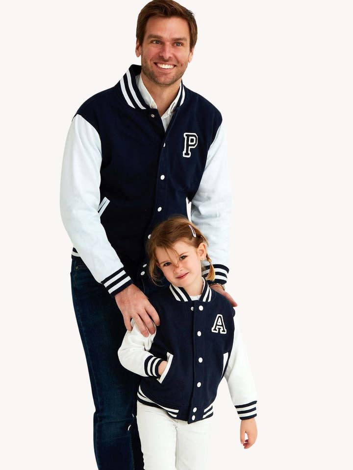 ENFANTS - BLOUSON UNIVERSITAIRE BLEU MARINE | INITIALE MINI pour la vente par Anitials