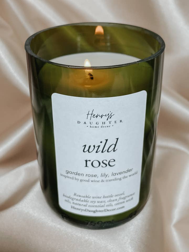 Wild Rose vinflaske stearinlys (Rose & lavendel) for engroshandel hos Henry’s Daughter Home Decor