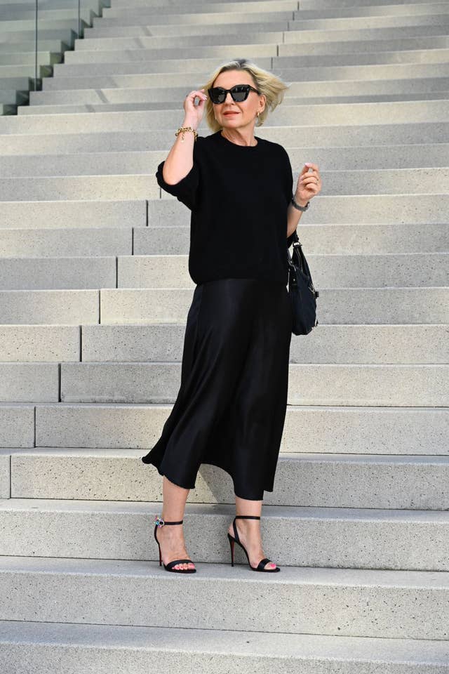 V. Milano GmbH – Großhandel Kleid – Damen – Rock Vfrancesca11