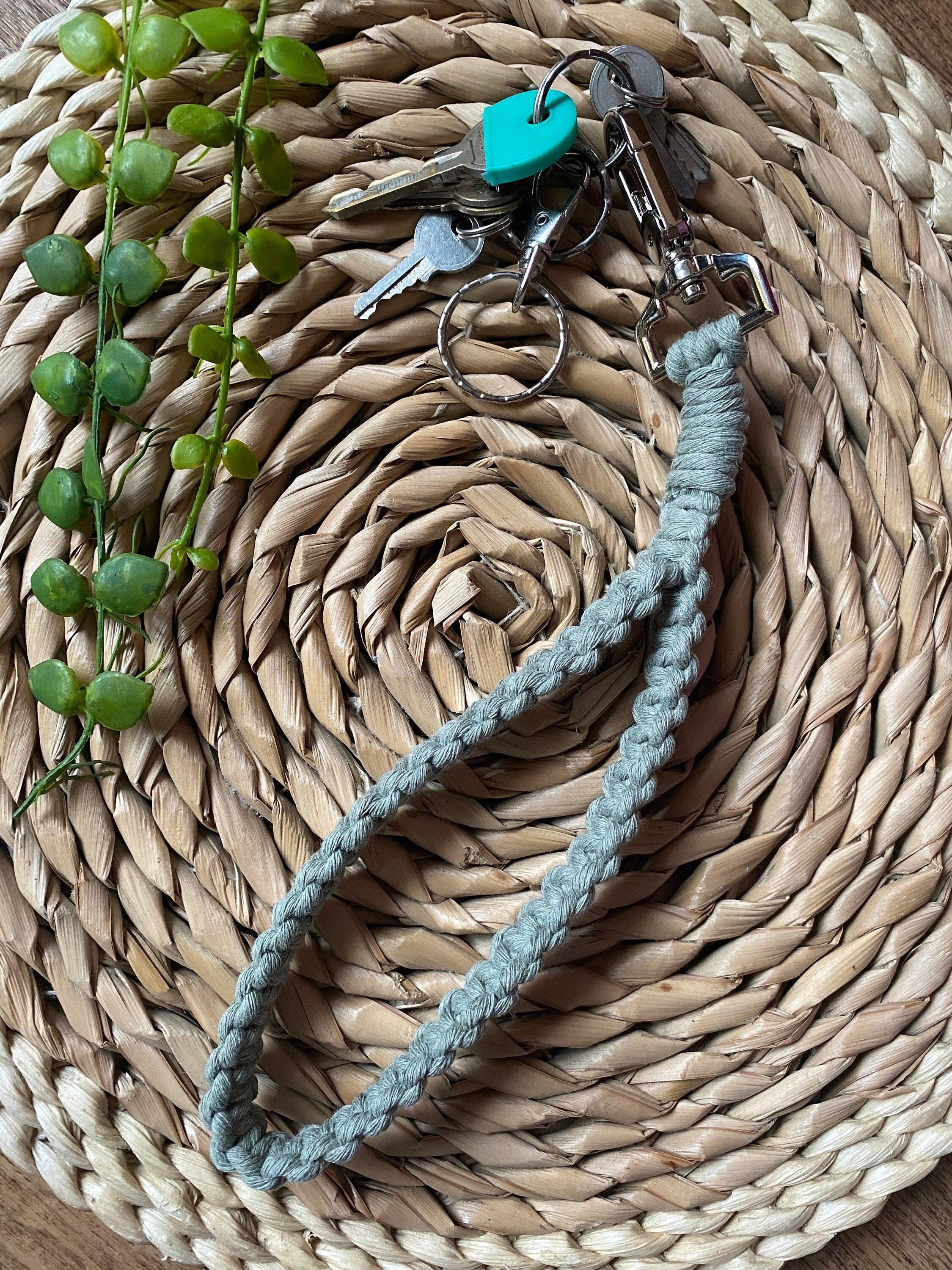 Macra-Made With Love – wholesale Keychain – Women's – Wristlet Keychain1