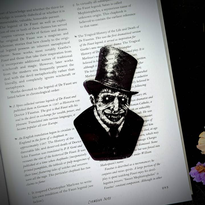 Lesezeichen löschen — Gruseliges Phantommonster Ghost Goth Horror für den Großhandel von Dark Veinlet