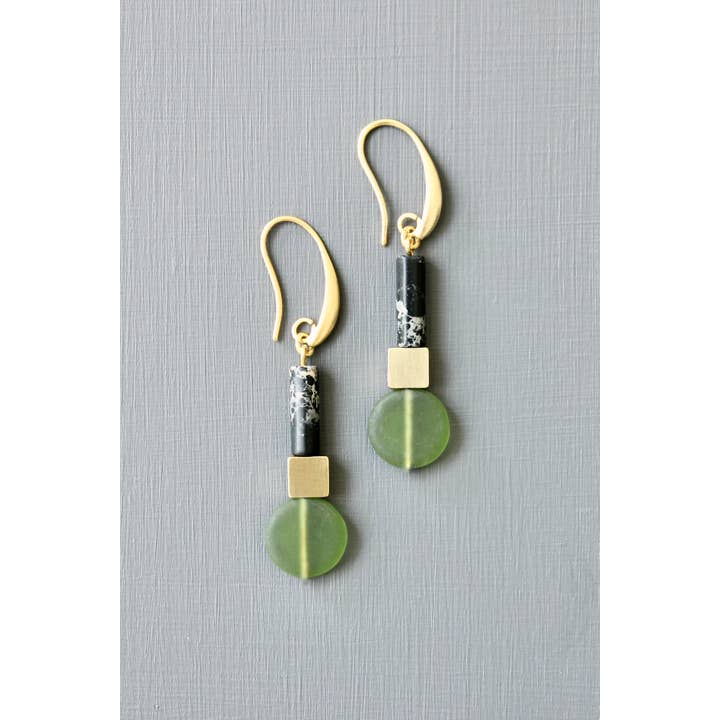 David Aubrey Jewelry - Wholesale Dangle Earrings - JLTE14 olivine glass geometric earrings