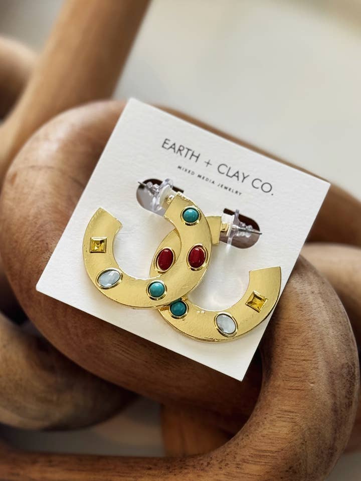 Créoles Multicolores Plates pour la vente par Earth + Clay Collective