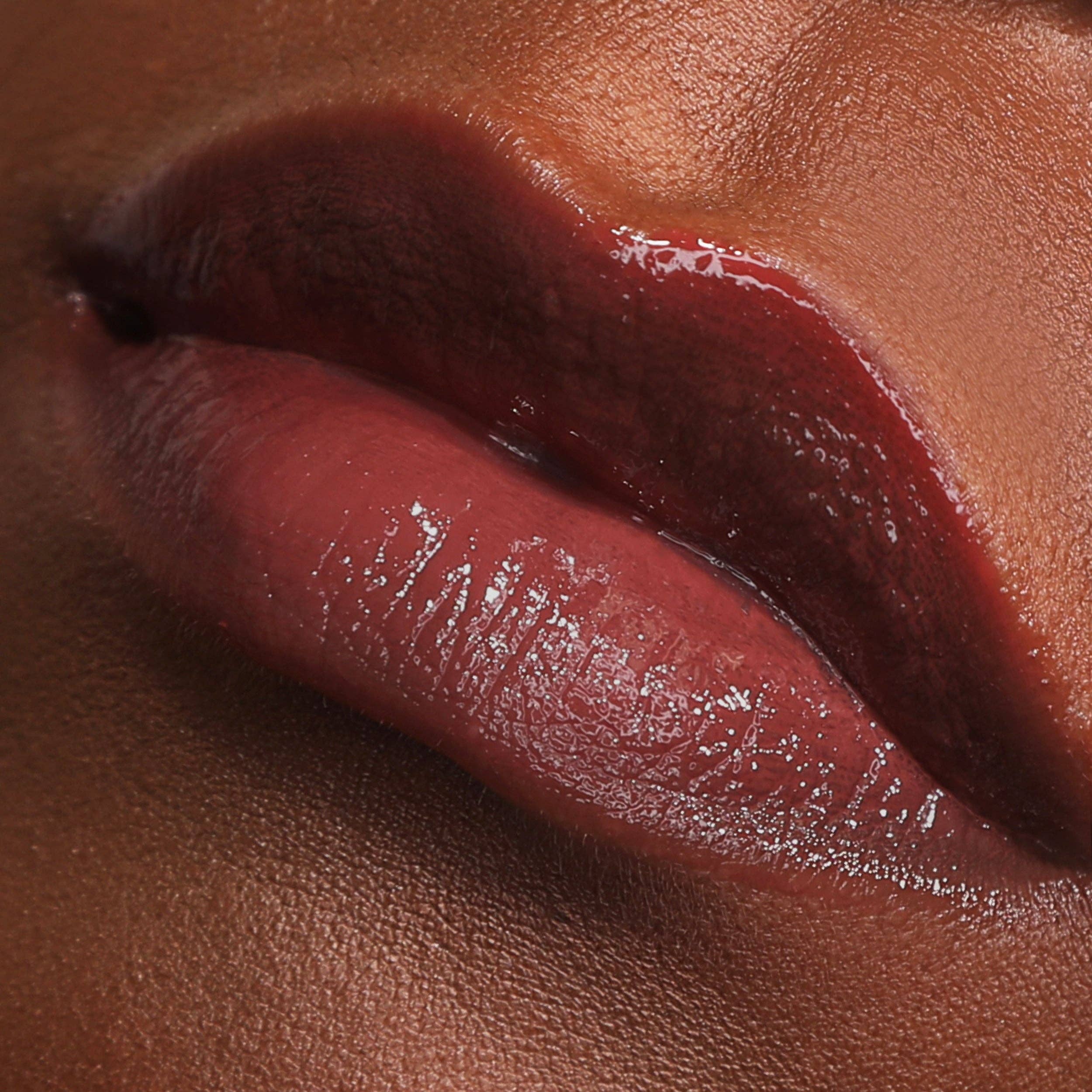 Moira Cosmetics - Wholesale Lip Gloss - Glow Getter Hydrating Lip Oil (014, Honey Boo)4