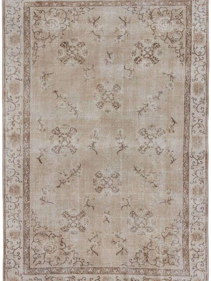 Marwa - 6'8" x 9'10" for wholesale by Biev