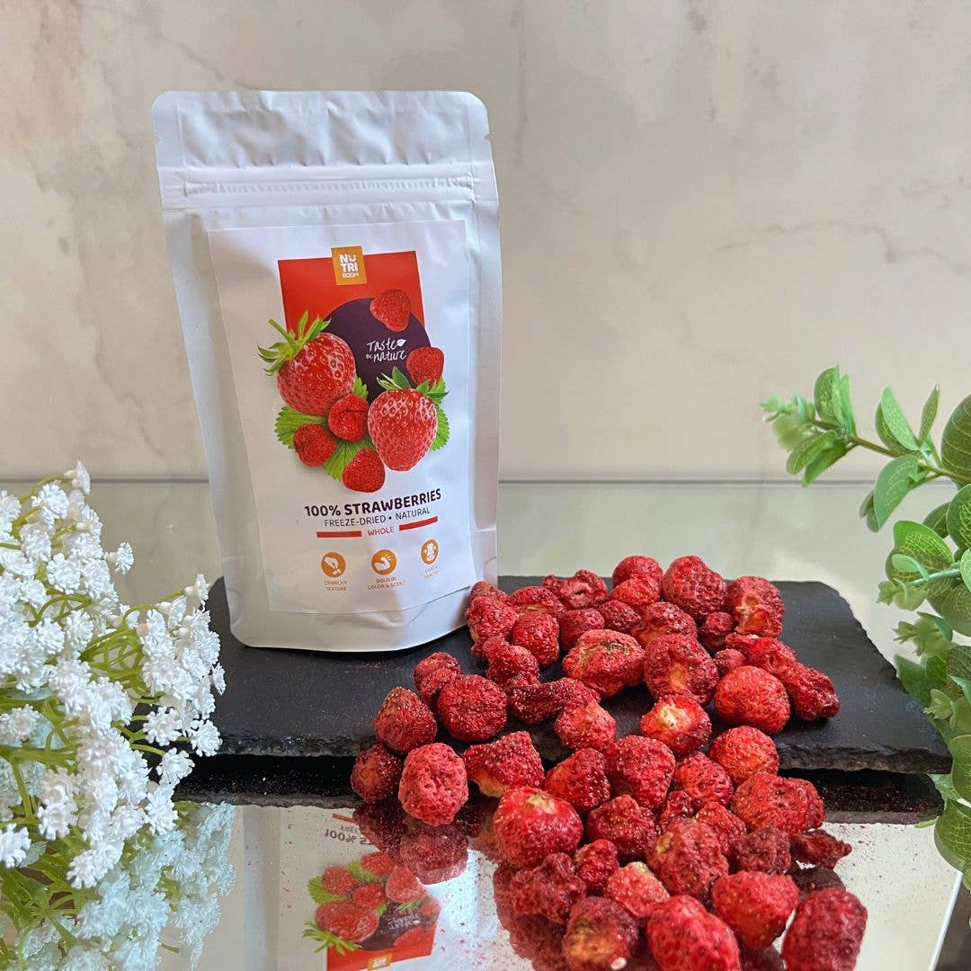 NutriBoom - Wholesale Dried/Dehydrated Fruit - Freeze Dried Strawberries: 17g and 35g packs8