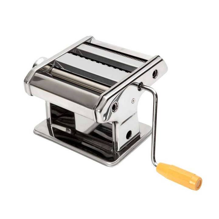 Pasta Maker for pasta sheets, tagliatelle & linguine for wholesale by Dexam UK