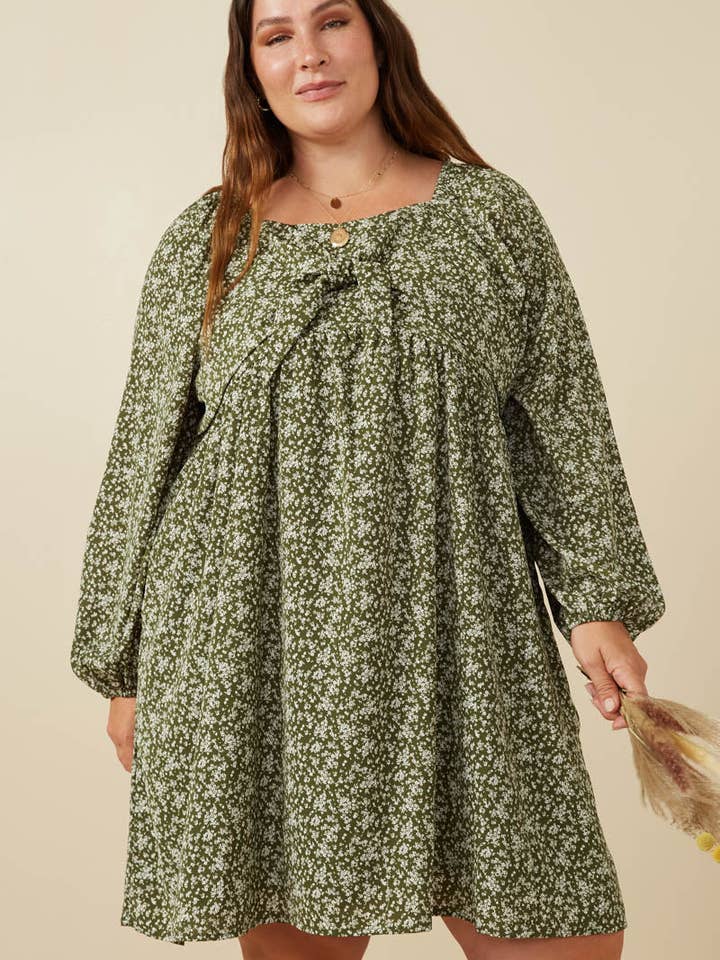 Oliven Kjole med småblomstret mønster, bindebånd foran og smockryg til kvinder for engroshandel på Faire1