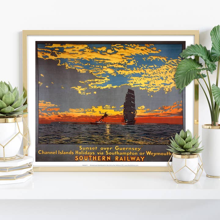 Sunset Over Guernsey - Southern Railway - Impressão artística premium por atacado de Star Editions