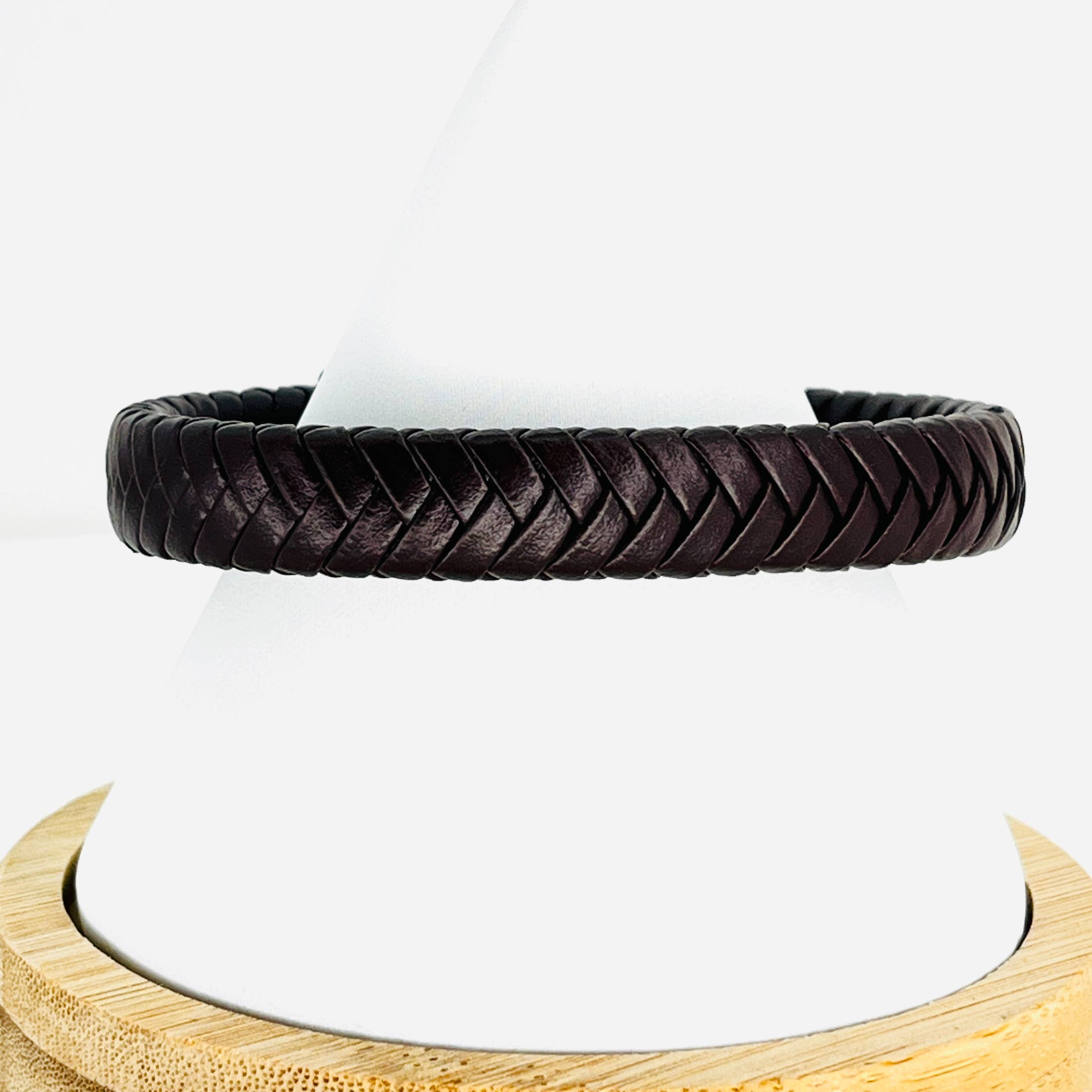 Loli - Wholesale Woven/Braided Bracelet - Braided Style Brown Leather Bracelet for Men: Rugged0